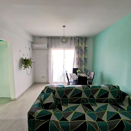 One Bedroom In Kato 파포스