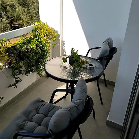 One Bedroom In Kato Appartement *